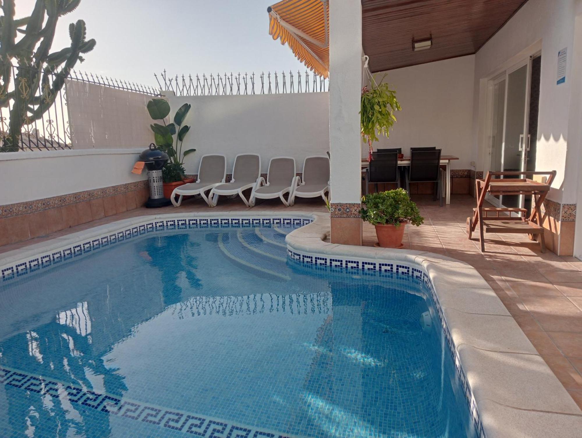 Beautiful Holiday Villa With Heated Private Pool, Los Cristianos Los Cristianos  Esterno foto